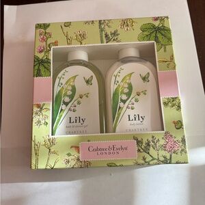 Crabtree & Evelyn Lily Bath & Body Set - Green and White
